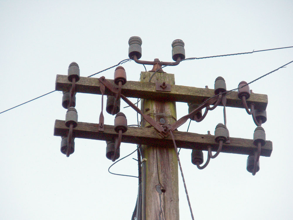 A double crossbar pole in Stourbridge